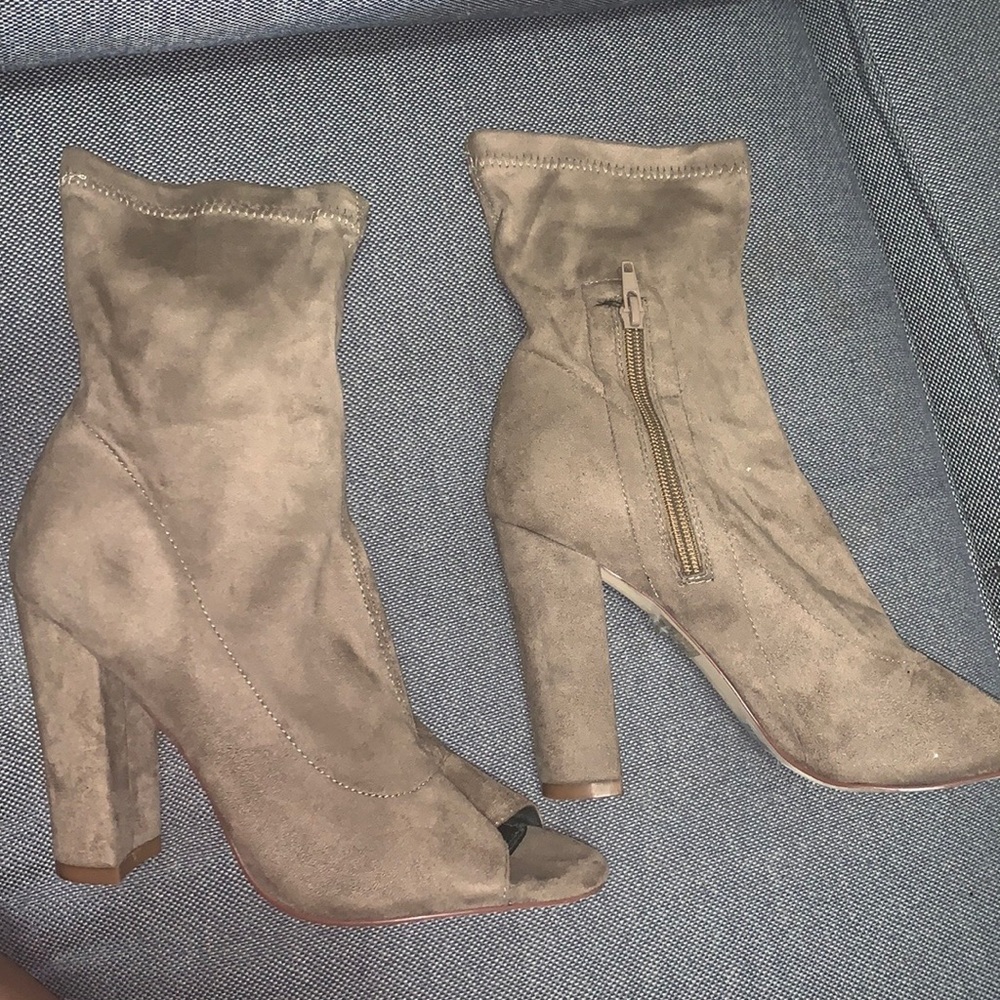 Suede Material Open Toed Ankle Booties Size 9 - image 1
